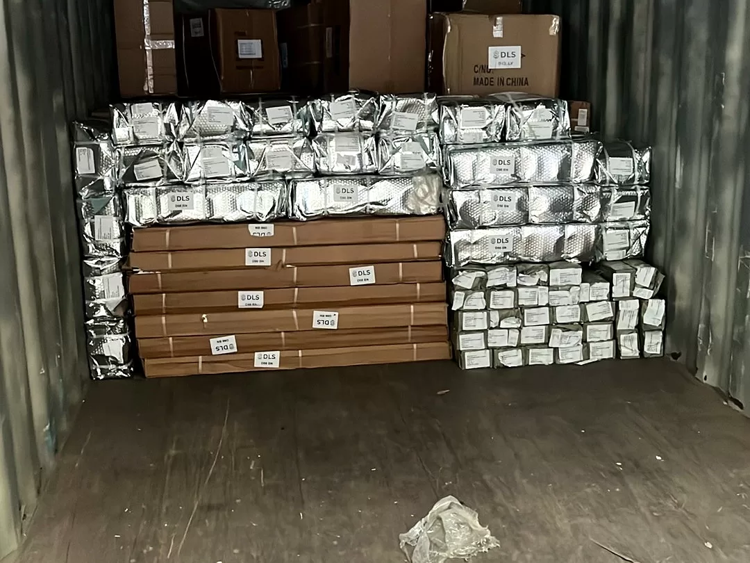 Container loading at the Neshat warehouse in Yiwu, China
